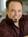 Portrait of person named Daniel Ross
