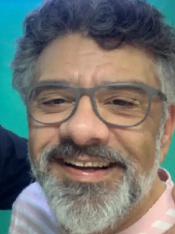 Portrait of person named Eduardo Nogueira