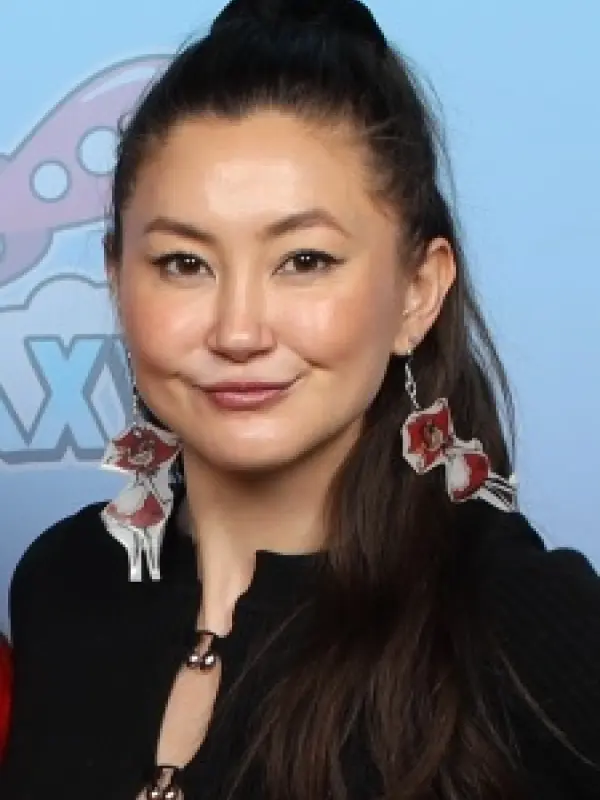 Portrait of person named Kimiko Glenn
