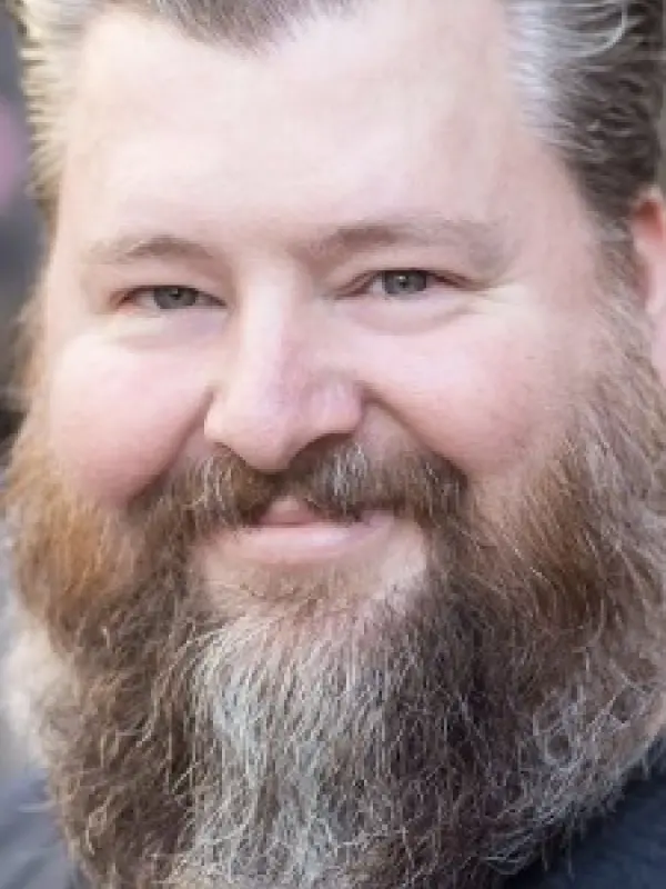 Portrait of person named Jason Simon