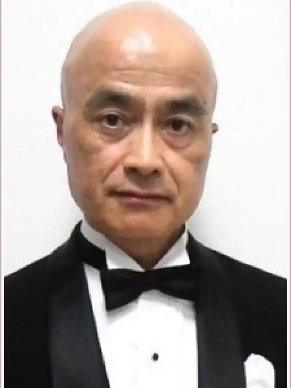 Portrait of person named Hiroshi Iwasaki