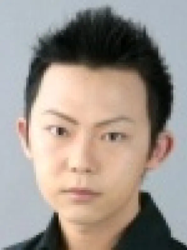 Portrait of person named Naoya Iwahashi
