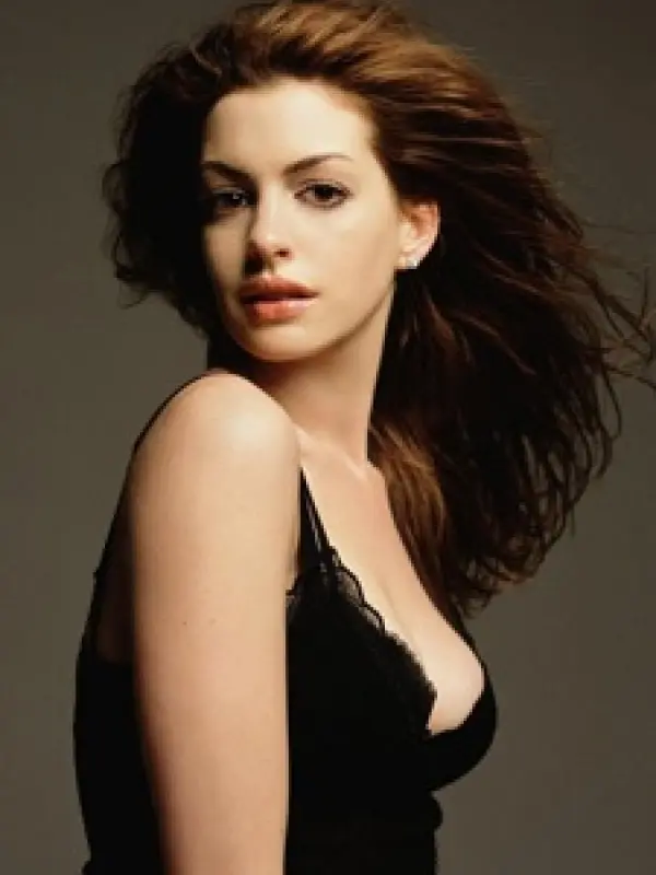 Portrait of person named Anne Hathaway