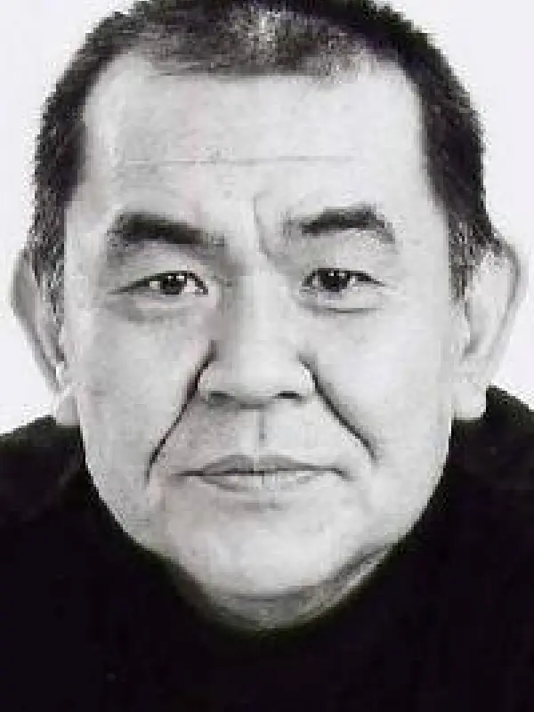 Portrait of person named Tetsu Watanabe