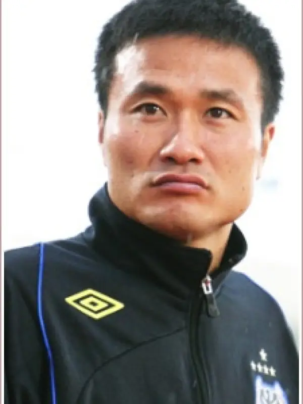 Portrait of person named Yasuyuki Konno