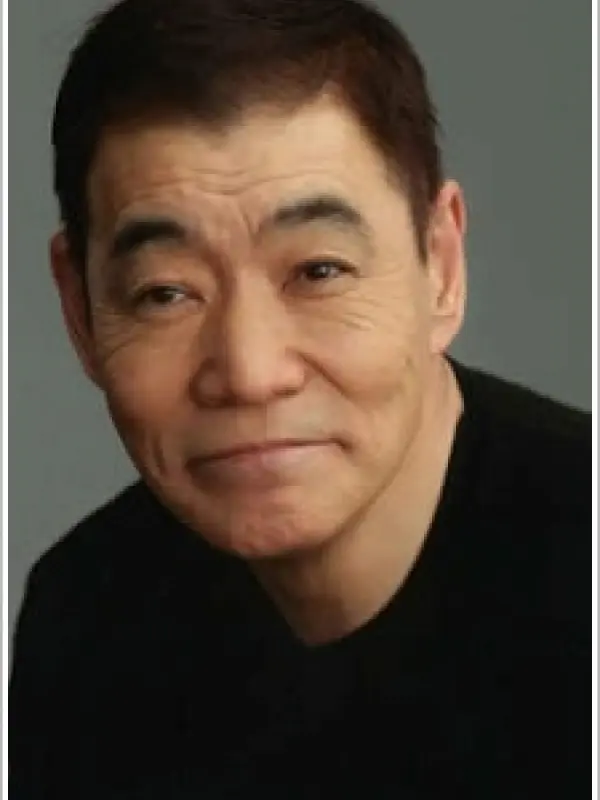 Portrait of person named Akira Emoto
