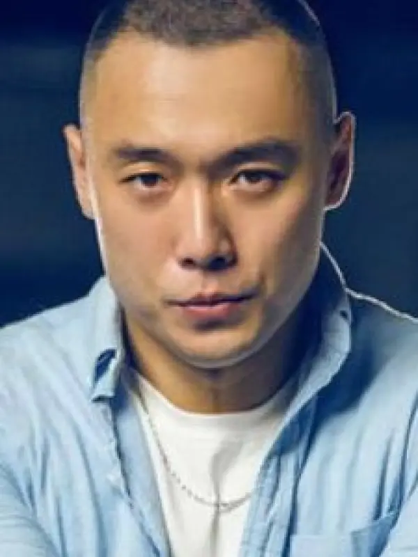 Portrait of person named Junhang Fan